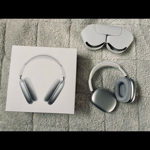 Apple AirPods Max